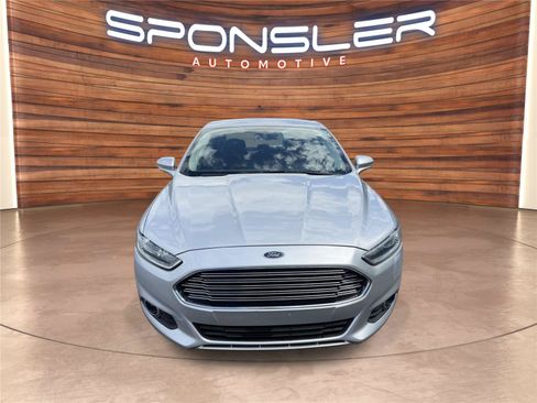 Used 2014 Ford Fusion SE w/ Equipment Group 201A FWD image 9