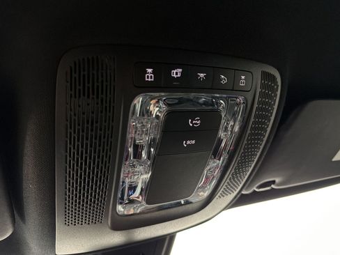 Used 2023 Mercedes-Benz GLB 250 image 29
