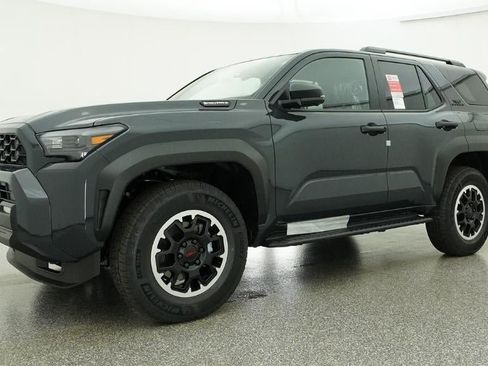 New 2026 Toyota 4Runner TRD Off-Road Premium AWD/4WD image 17
