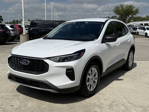 Used 2025 Ford Escape Active image 10