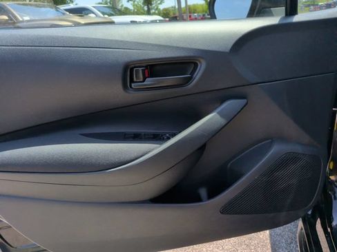 Used 2025 Toyota Corolla LE FWD image 13