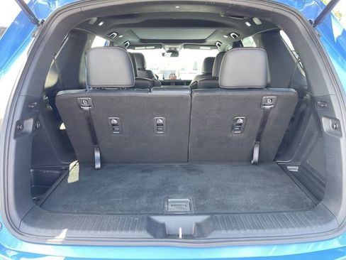 Used 2025 Honda Pilot TrailSport image 17