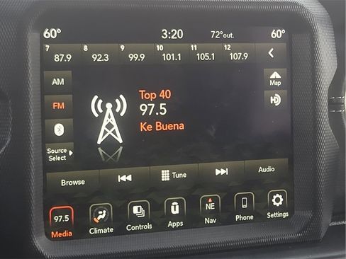 Used 2022 Jeep Wrangler Unlimited Sahara image 23