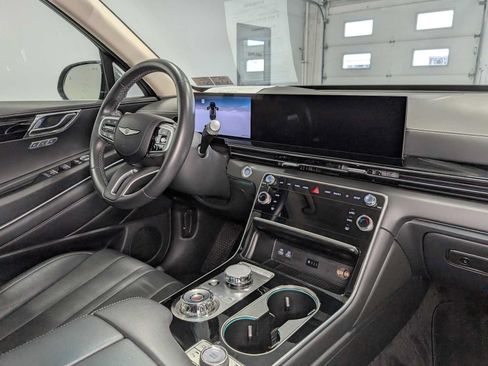 Used 2025 Genesis GV80 2.5T Standard AWD/4WD image 42