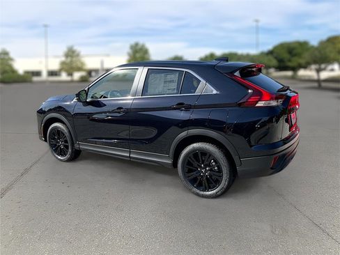 New 2026 Mitsubishi Eclipse Cross LE image 5