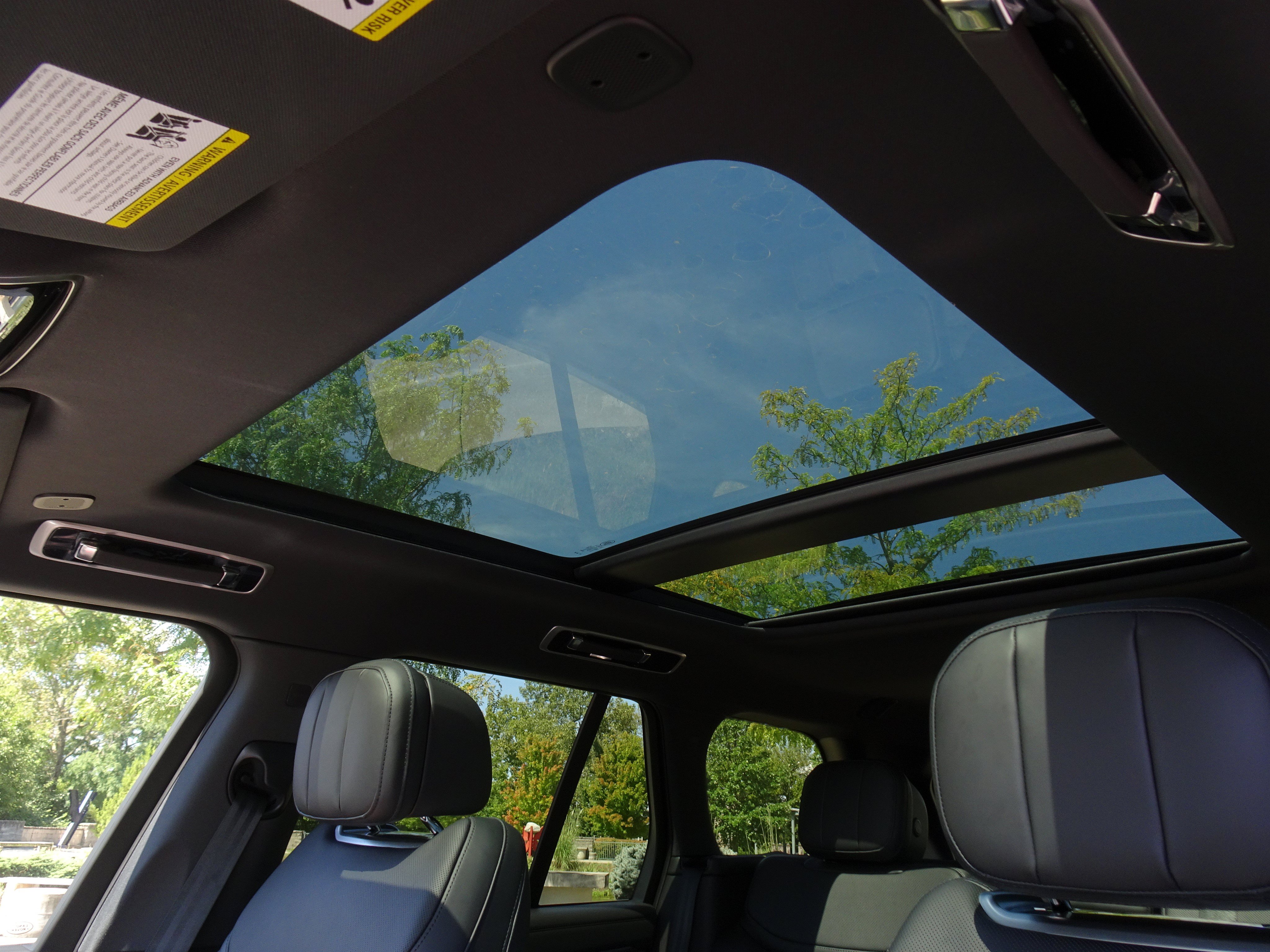 New 2026 Land Rover Range Rover SE AWD/4WD image 5