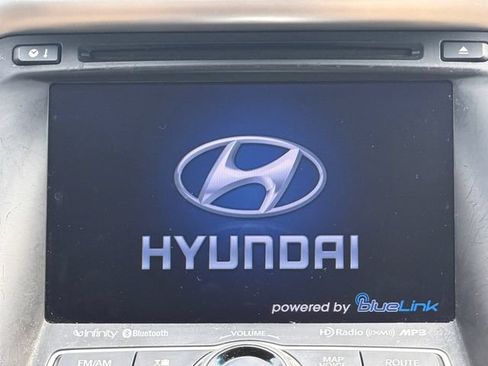 Used 2015 Hyundai Sonata Limited w/ Option Group 02 FWD image 17