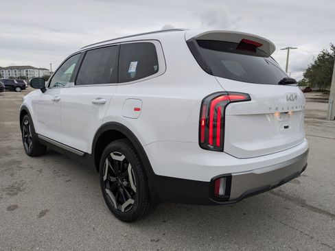 New 2025 Kia Telluride EX image 7