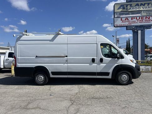Used 2023 RAM ProMaster 3500 FWD image 2