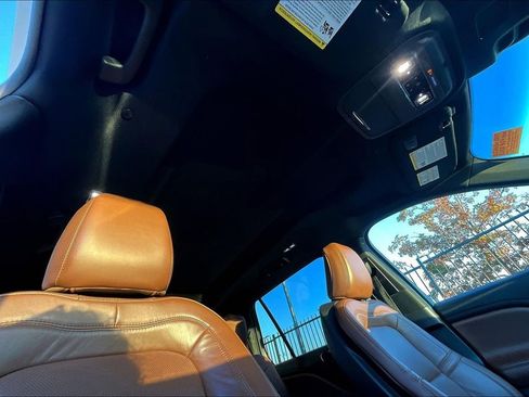 Used 2023 Lincoln Aviator Grand Touring w/ Class IV Trailer Tow Package image 22