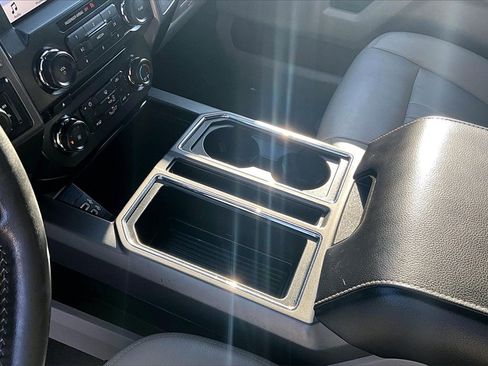 Used 2018 Ford F150 XLT w/ Equipment Group 302A Luxury image 15