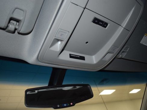 Used 2018 Chevrolet Silverado 1500 LT w/ All Star Edition image 17