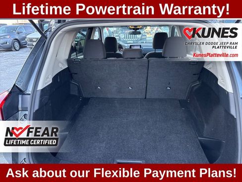 Used 2023 Nissan Rogue S image 30