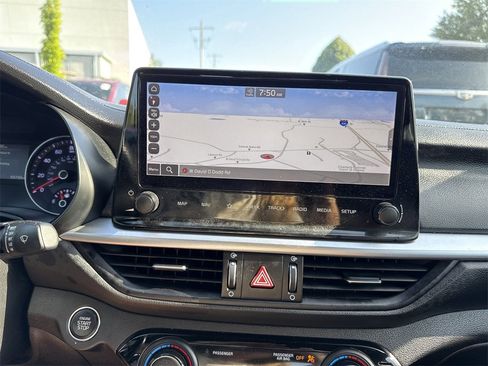 Used 2022 Kia Forte GT-Line image 27