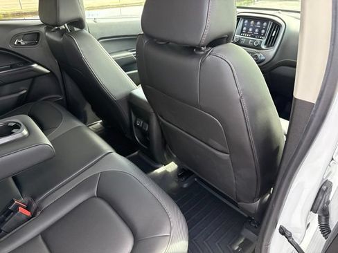 Used 2021 GMC Canyon AT4 w/ Driver Alert Package AWD/4WD image 18