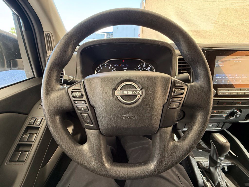Used 2022 Nissan Frontier SV w/ Technology Package RWD image 17