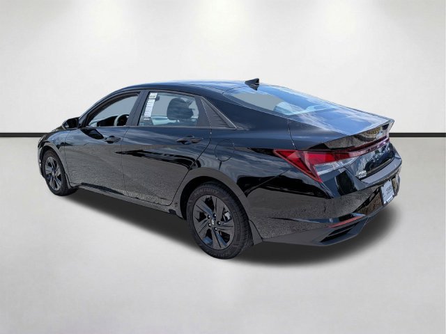 Used 2023 Hyundai Elantra SEL FWD image 6