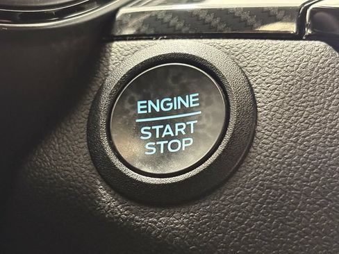 Used 2025 Ford Escape ST-Line Select AWD/4WD image 40