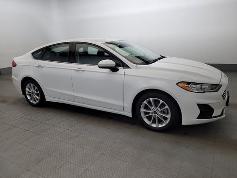 Used 2020 Ford Fusion SE FWD image 11