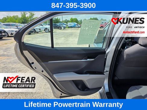 Used 2022 Toyota Camry LE FWD image 18