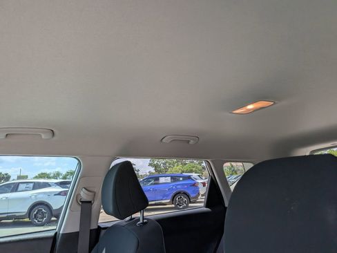 Certified 2024 Kia Soul LX FWD image 21