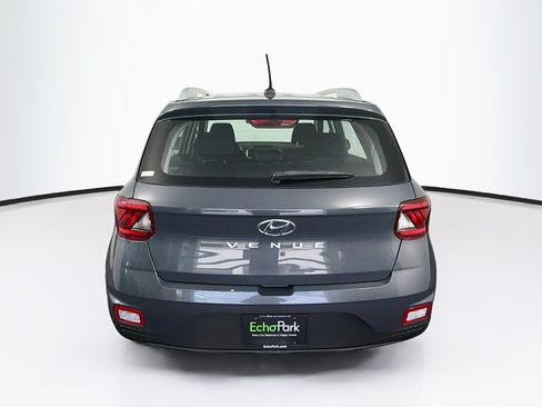 Used 2025 Hyundai Venue SEL FWD image 7