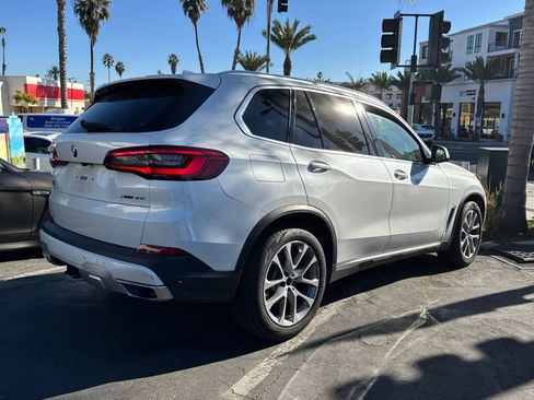 Used 2019 BMW X5 xDrive40i w/ Premium Package image 4