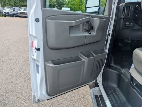 Used 2025 GMC Savana 2500 w/ Driver Convenience Package RWD image 18
