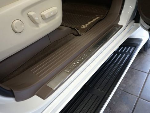 Used 2017 Lexus GX 460 image 45