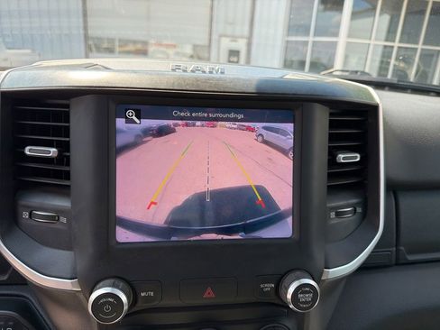 Used 2020 RAM 1500 Big Horn AWD/4WD image 17