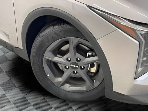 Used 2025 Kia K4 FWD image 25