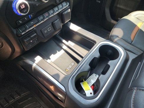 Used 2022 GMC Sierra 2500 AT4 w/ AT4 Preferred Package image 43