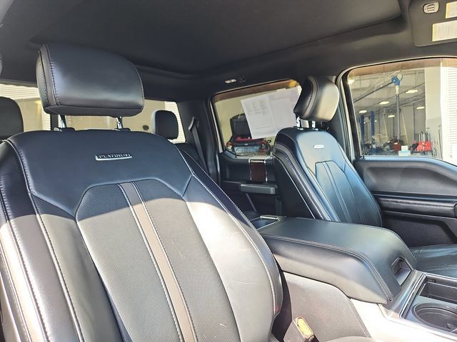 Used 2017 Ford F350 Platinum w/ FX4 Off-Road Package AWD/4WD image 32