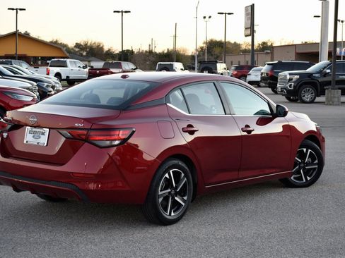 Used 2024 Nissan Sentra SV image 10