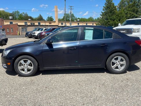 Used 2014 Chevrolet Cruze LT FWD image 2