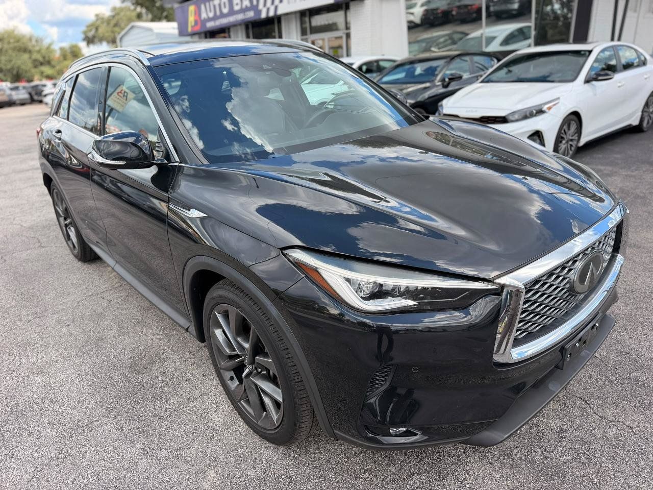 Used 2019 INFINITI QX50 Essential w/ Sensory Package AWD/4WD image 4