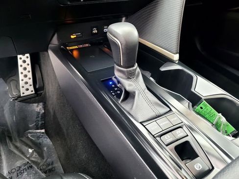 Certified 2025 Toyota Camry SE image 19