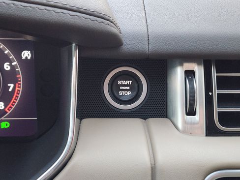 Used 2021 Land Rover Range Rover Westminster Edition image 18