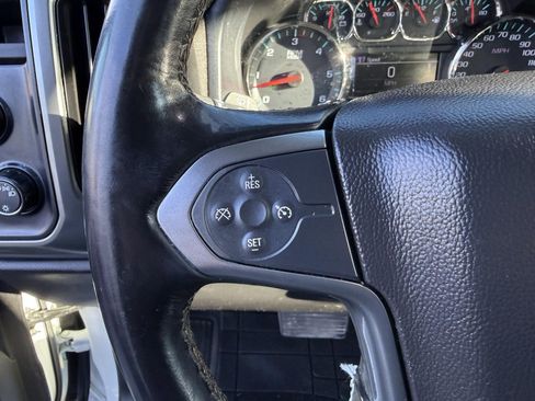 Used 2019 Chevrolet Silverado 1500 LT image 32