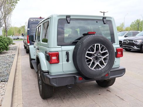 Used 2024 Jeep Wrangler Unlimited Sahara w/ Safety Group AWD/4WD image 8