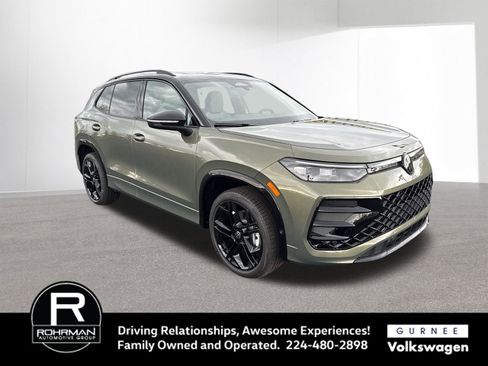 New 2026 Volkswagen Tiguan SE R-Line AWD/4WD image 2