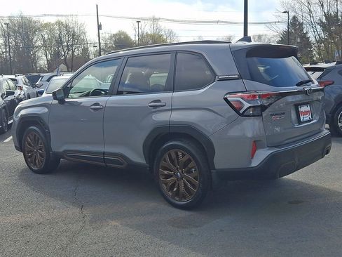 Used 2025 Subaru Forester Sport image 4