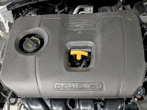 Used 2022 Kia Forte LXS image 28