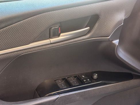 Used 2025 Toyota Camry SE FWD image 22