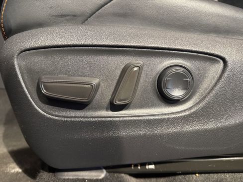 Used 2024 Toyota RAV4 Adventure image 17