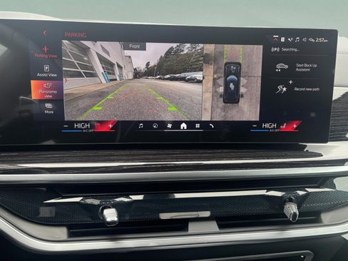 Used 2026 BMW X5 xDrive40i w/ M Sport Package image 17