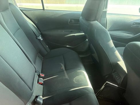 Used 2025 Toyota Corolla LE FWD image 7
