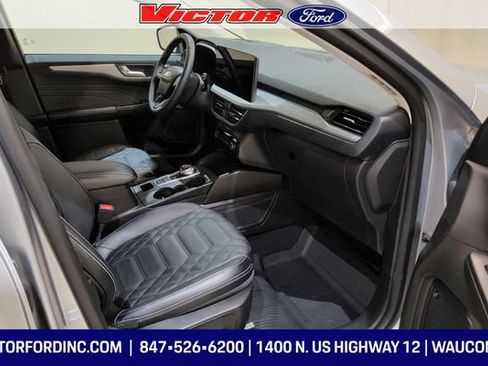 Used 2023 Ford Escape Platinum w/ Premium Technology Package AWD/4WD image 12