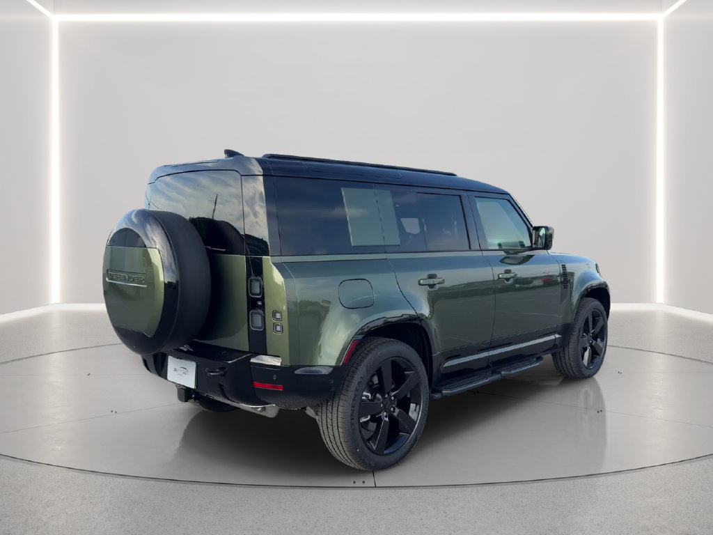 New 2026 Land Rover Defender 110 X-Dynamic SE AWD/4WD image 5