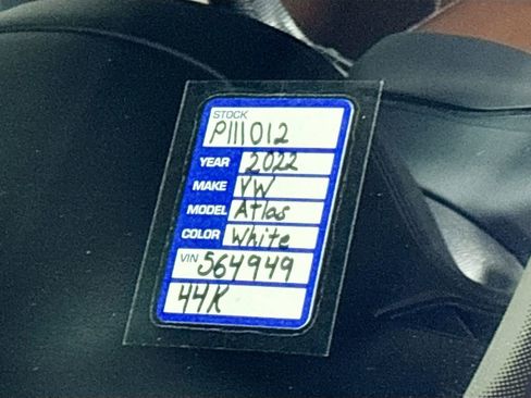 Certified 2022 Volkswagen Atlas SEL R-Line image 27